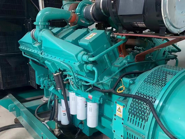 珠海更换100kW柴油发电机组机油时，需要注意哪些事项？